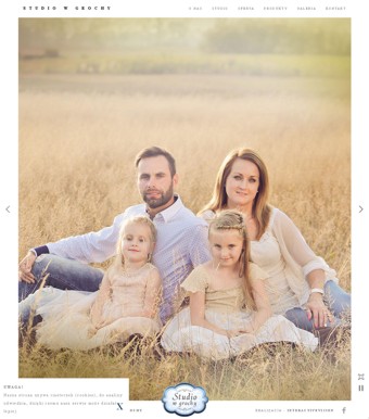 Sesje ciążowe - Studio w grochy